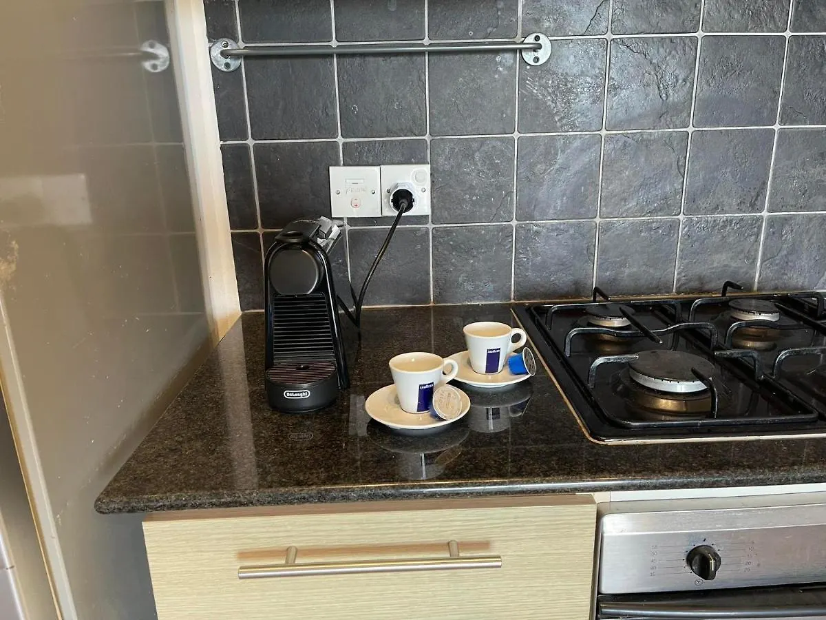 Stunning 1-Bed Apartment In Larnaca Near The Sea Perivolia